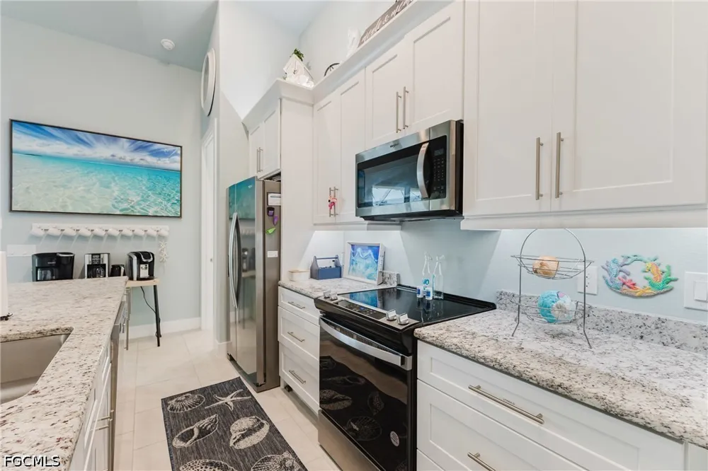 Cocoa Court Cape Coral, FL 33904