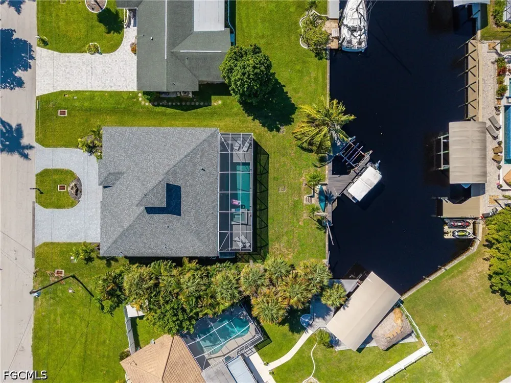 Cocoa Court Cape Coral, FL 33904