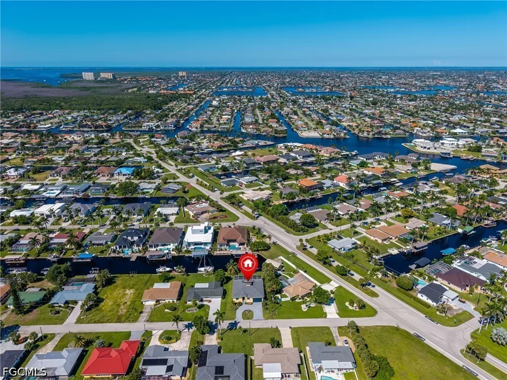Cocoa Court Cape Coral, FL 33904