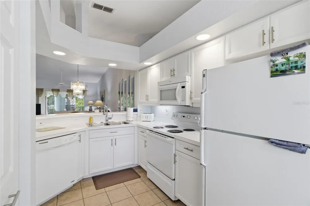 5725 GREENWOOD AVENUE #1201 North Port, FL 34287
