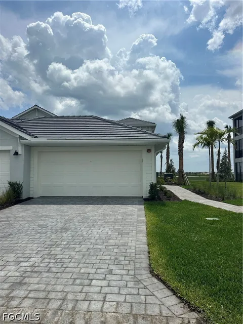 Green Acres Avenue #228