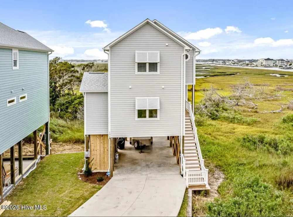100 Salt Marsh Way Atlantic Beach, NC 28512