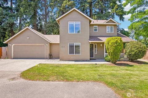 11816 NE 40th Place