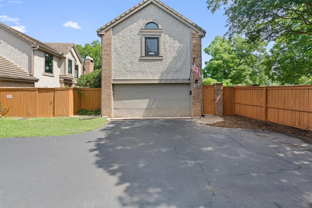 11310 Spicewood Club Drive #19 Austin, TX 78750