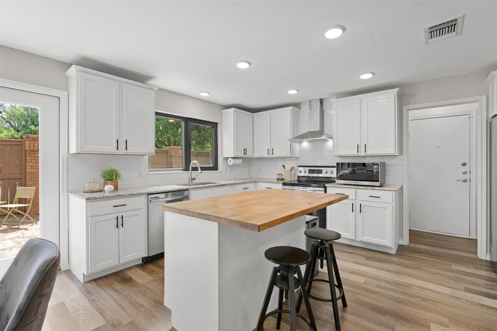 11310 Spicewood Club Drive #19 Austin, TX 78750