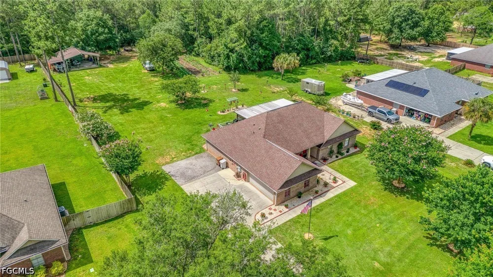Nichols Lake Road Milton, FL 32583