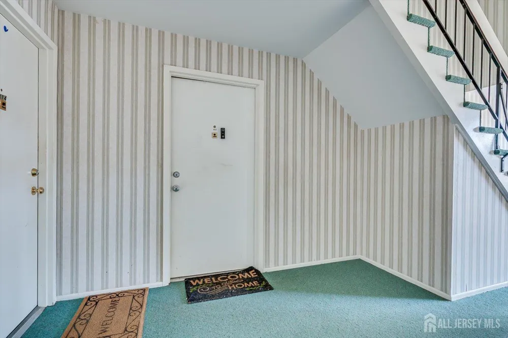 812 Sharon Garden Court Woodbridge Proper, NJ 07095