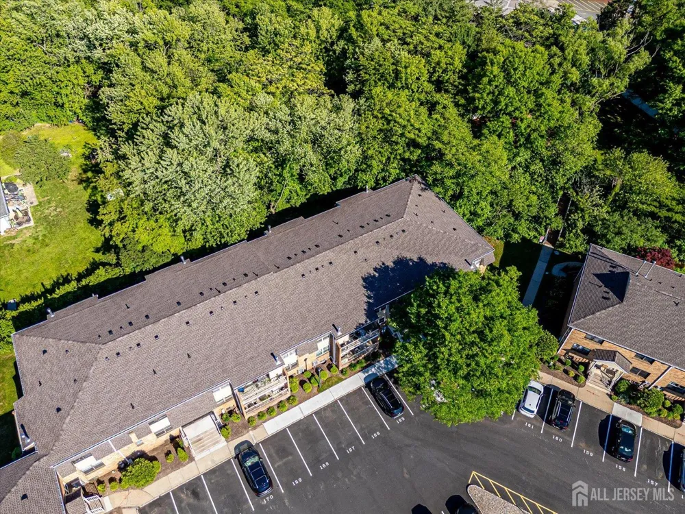 812 Sharon Garden Court Woodbridge Proper, NJ 07095