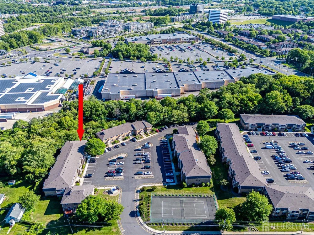 812 Sharon Garden Court Woodbridge Proper, NJ 07095
