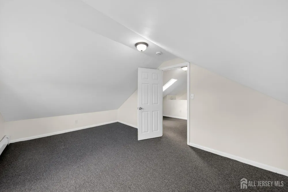 0-1812-181 Rt 35 Highway Sayreville, NJ 08871