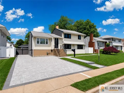 118 Poplar Street
