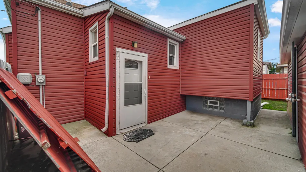6116 Alexander Avenue Hammond, IN 46323