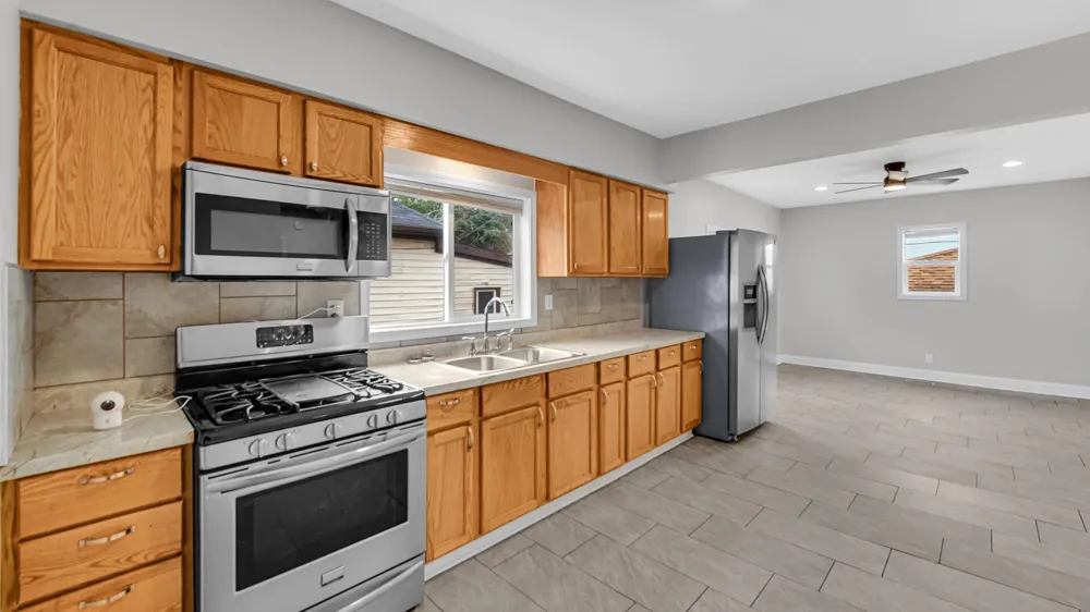 6116 Alexander Avenue Hammond, IN 46323