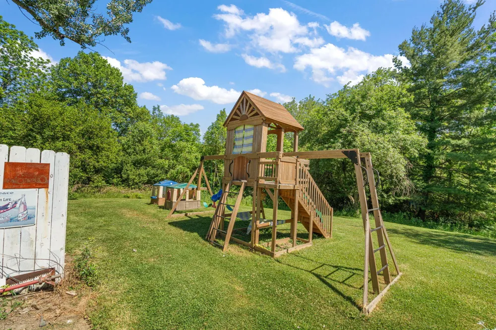 13 S Beulah Vista Drive Hebron, IN 46341