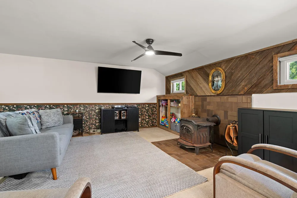 13 S Beulah Vista Drive Hebron, IN 46341