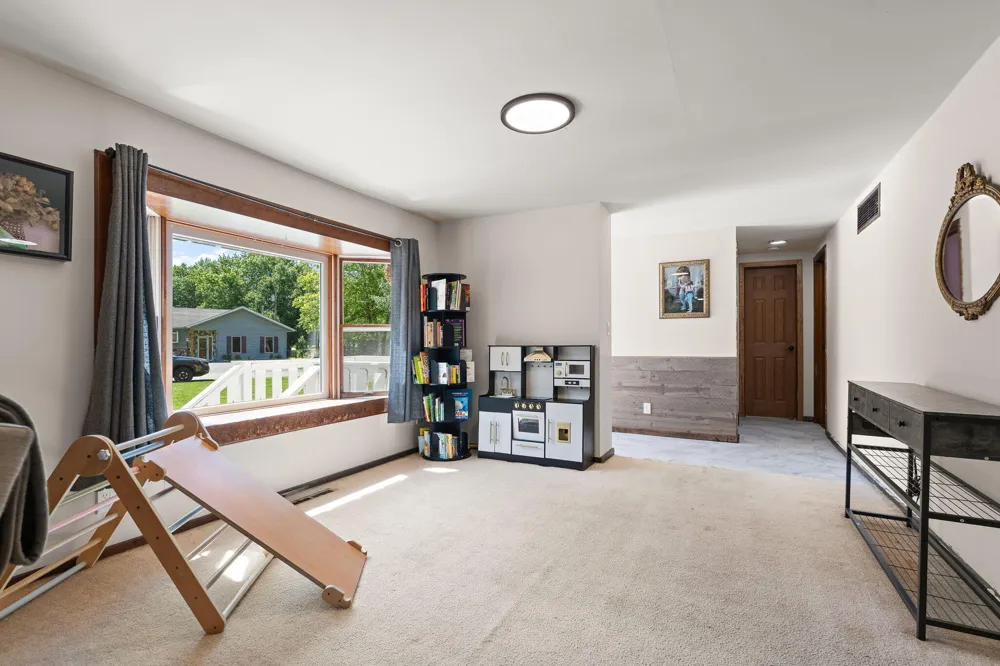 13 S Beulah Vista Drive Hebron, IN 46341