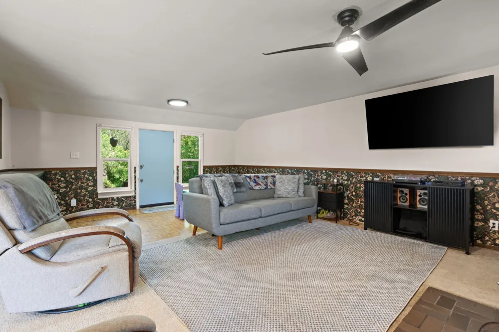 13 S Beulah Vista Drive Hebron, IN 46341