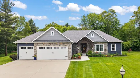 10186 Rustic Drive