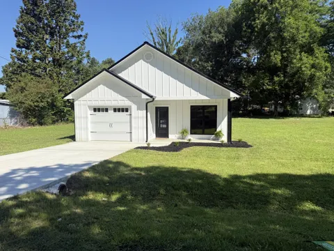 400 E 5th Street