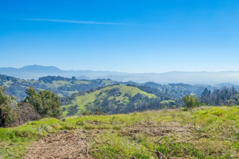 7781 Mill Creek Road Healdsburg, CA 95448
