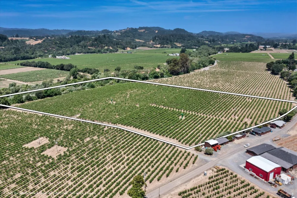 1580 Magnolia Drive Healdsburg, CA 95448