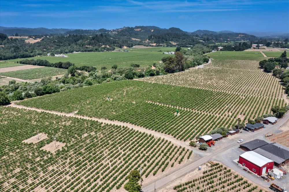 1580 Magnolia Drive Healdsburg, CA 95448