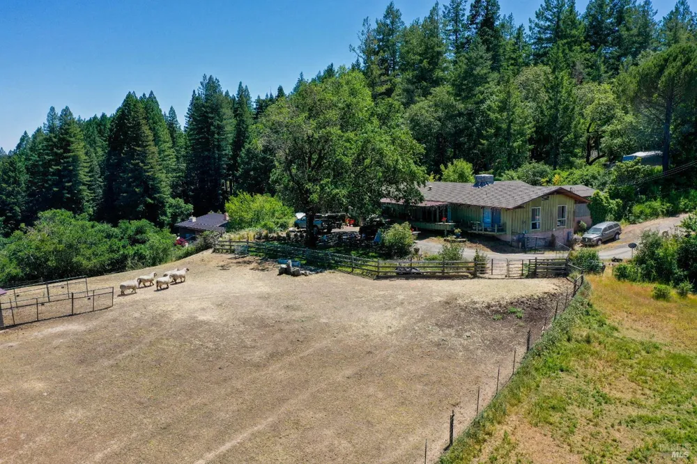 3150 Mill Creek Road Healdsburg, CA 95448