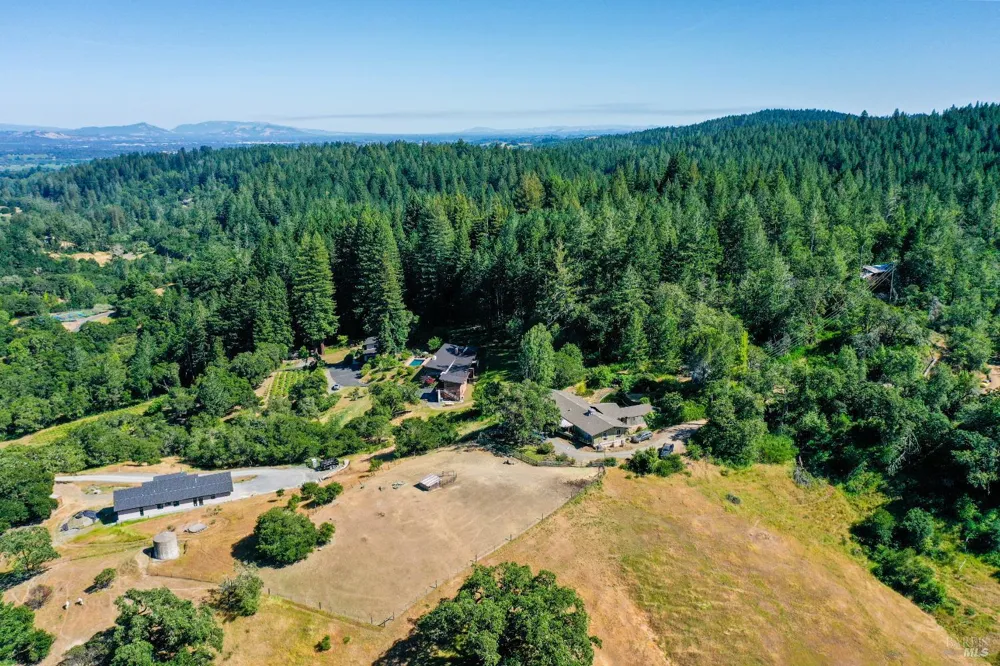 3150 Mill Creek Road Healdsburg, CA 95448