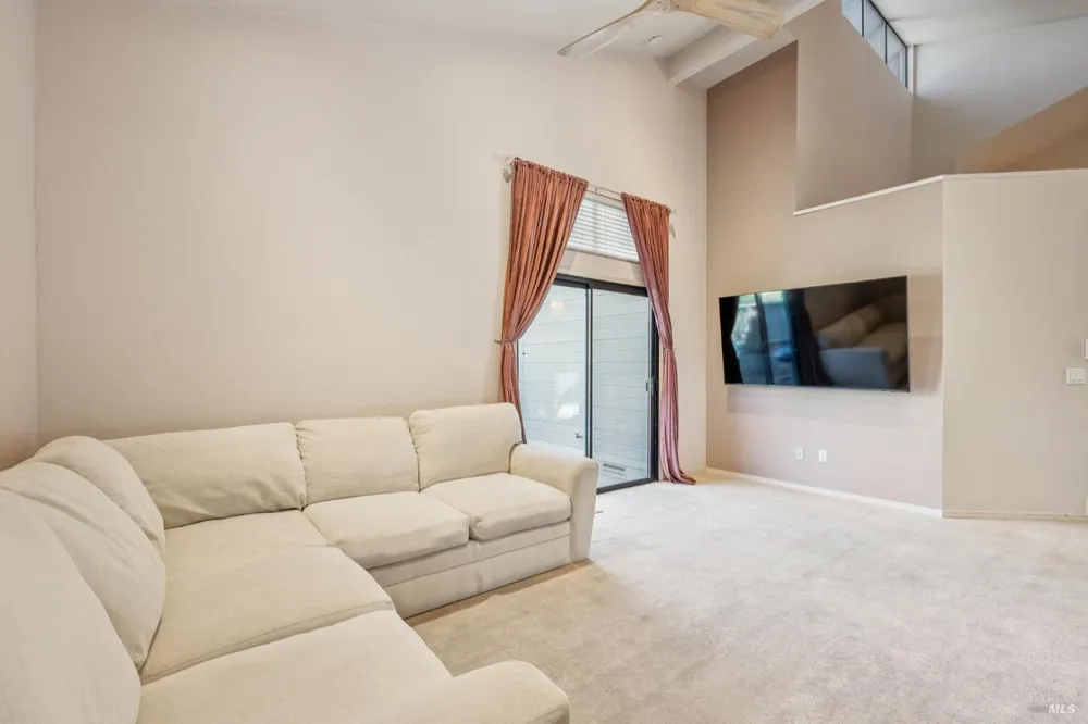 4704 Shade Tree Lane Santa Rosa, CA 95405