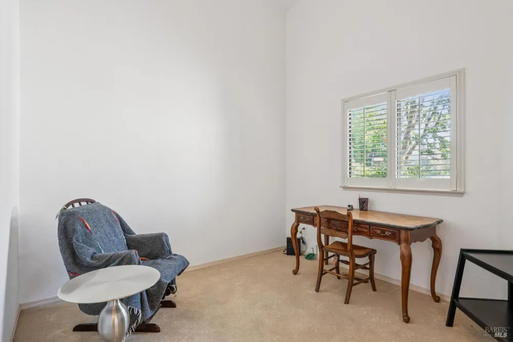 4704 Shade Tree Lane Santa Rosa, CA 95405