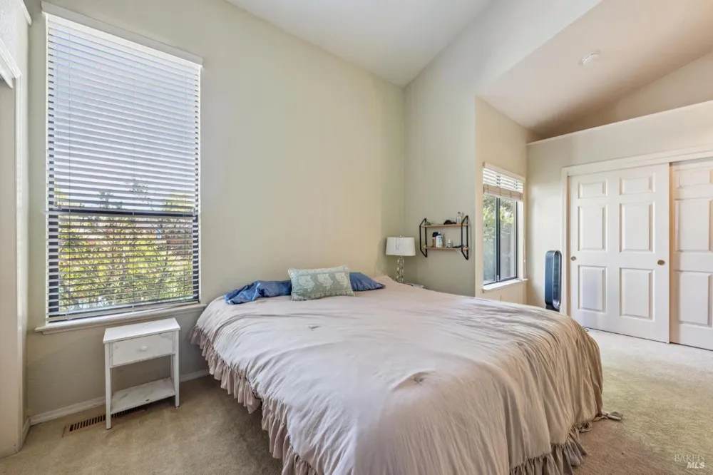 4704 Shade Tree Lane Santa Rosa, CA 95405