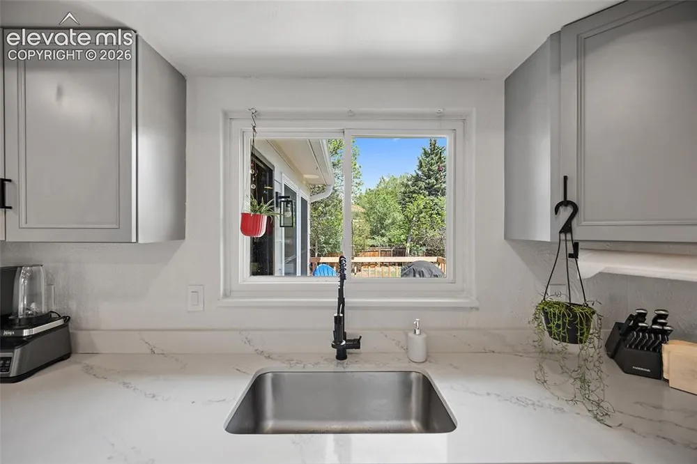 4821 Ranch Drive Colorado Springs, CO 80918