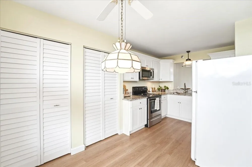 4550 PINEBROOK CIR #506 Bradenton, FL 34209