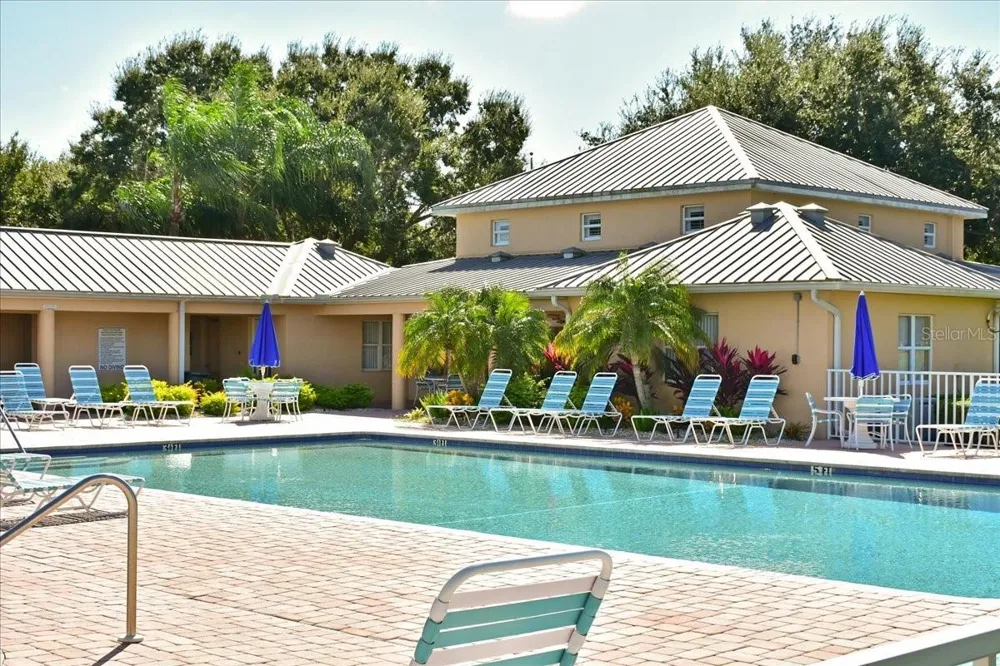 4550 PINEBROOK CIR #506 Bradenton, FL 34209