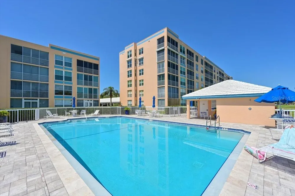 4550 PINEBROOK CIR #506 Bradenton, FL 34209