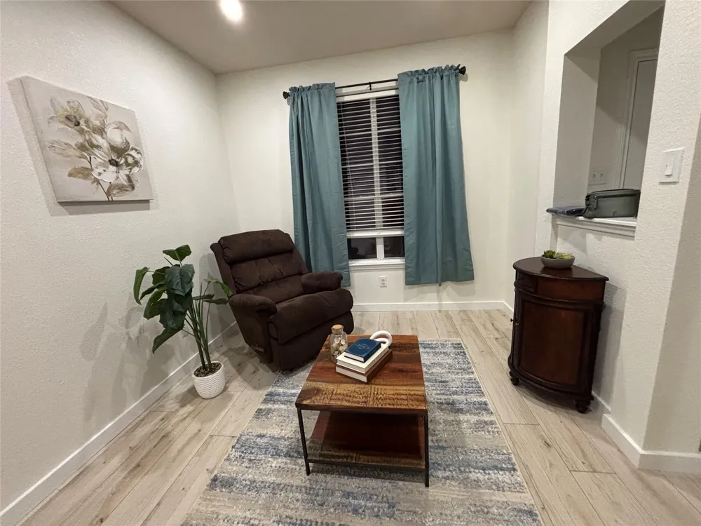 1104 Henderson Drive Leander, TX 78641