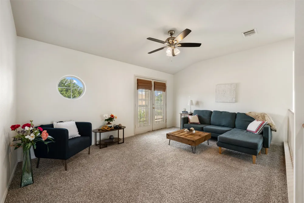 1104 Henderson Drive Leander, TX 78641