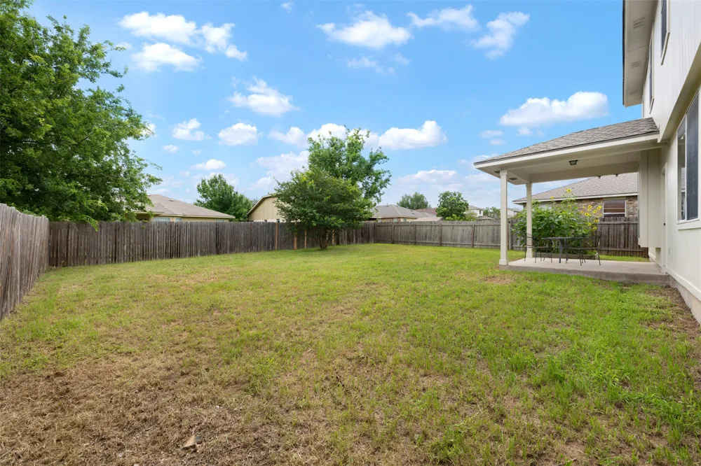 1104 Henderson Drive Leander, TX 78641