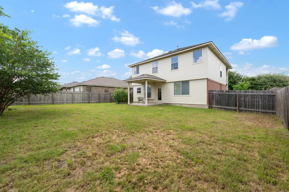 1104 Henderson Drive Leander, TX 78641