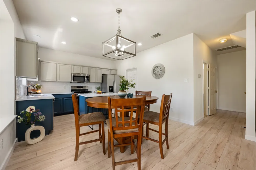 1104 Henderson Drive Leander, TX 78641