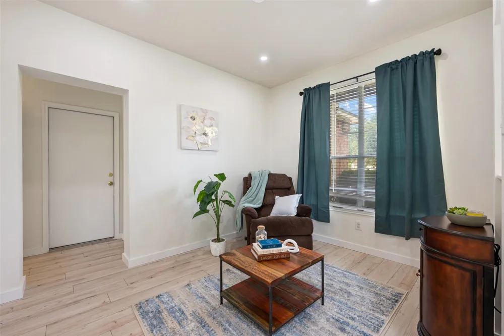 1104 Henderson Drive Leander, TX 78641
