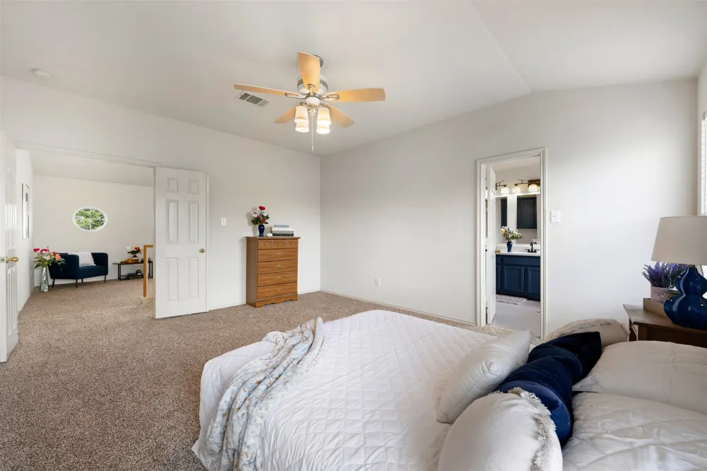 1104 Henderson Drive Leander, TX 78641