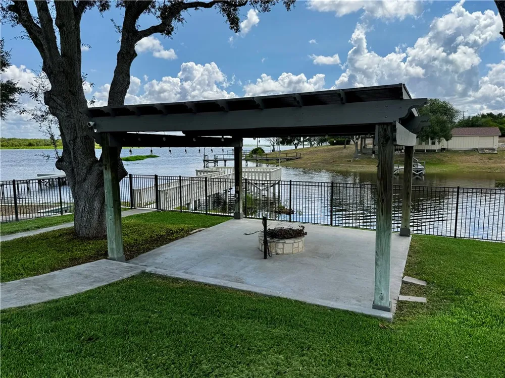 257 Carmel Drive Sandia, TX 78383