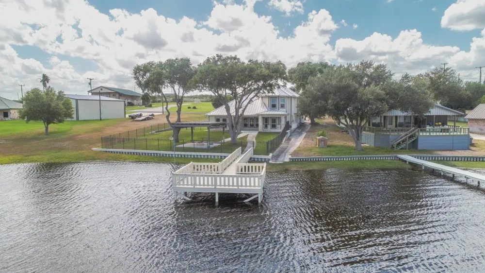 257 Carmel Drive Sandia, TX 78383