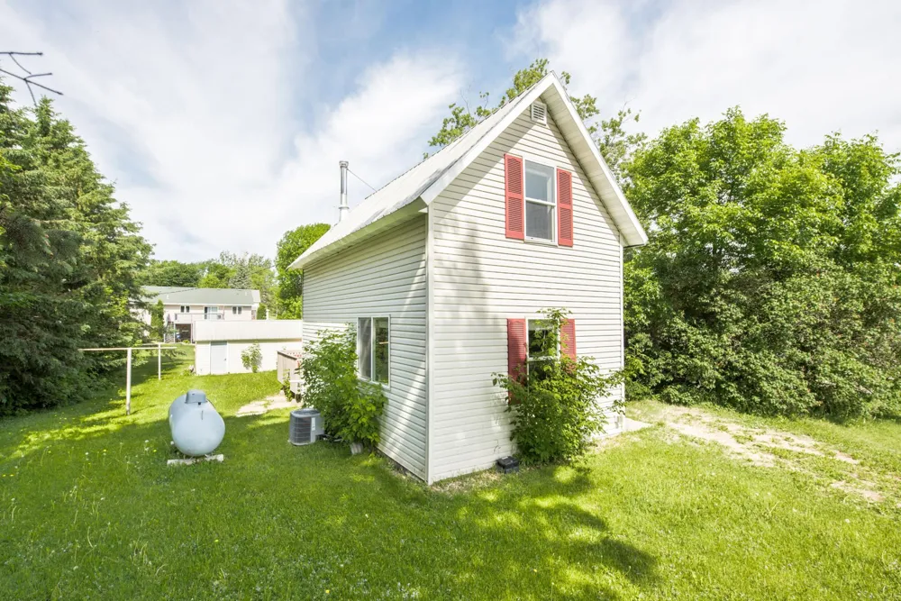 402 Sanstead Street W Garfield, MN 56332