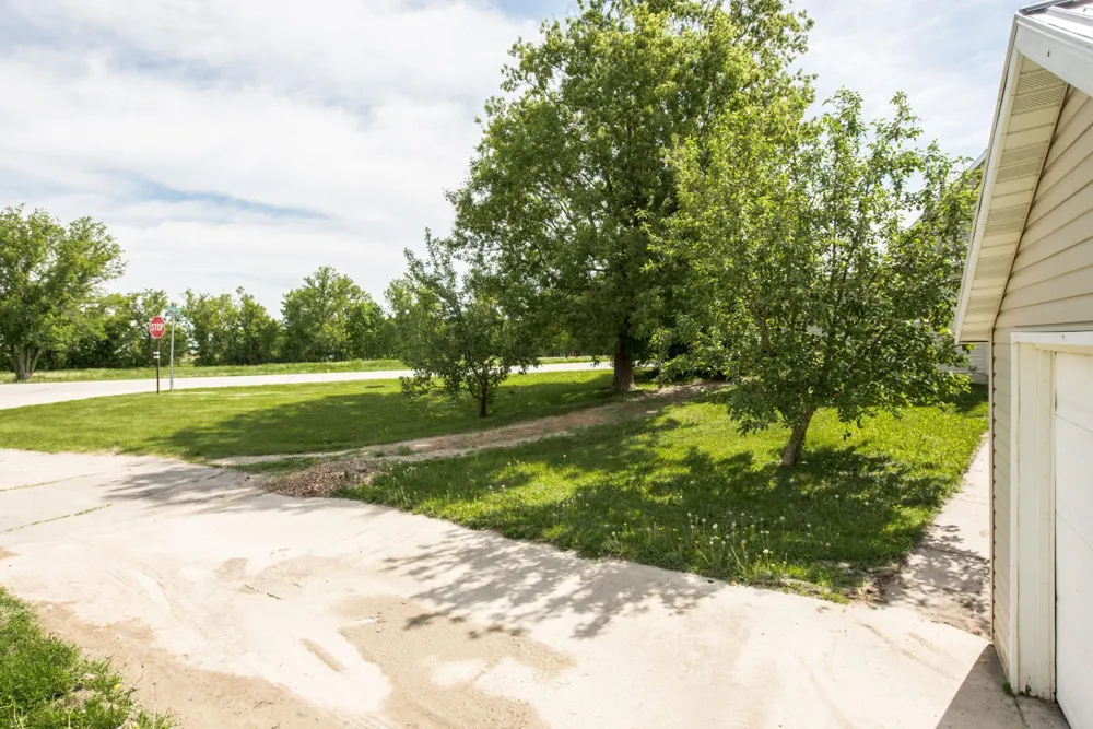402 Sanstead Street W Garfield, MN 56332