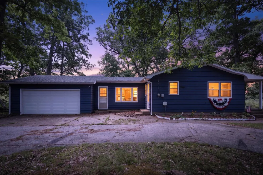5770 W US Highway 12 Buchanan, MI 49107