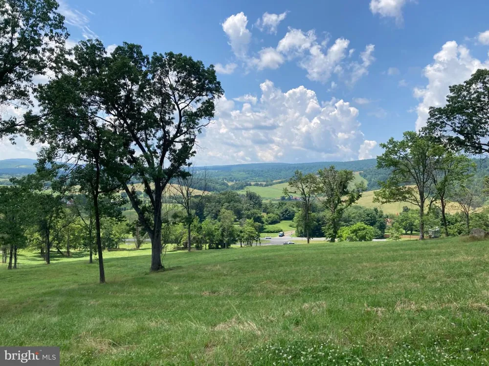 10436 JOHN S MOSBY HIGHWAY Paris, VA 20130