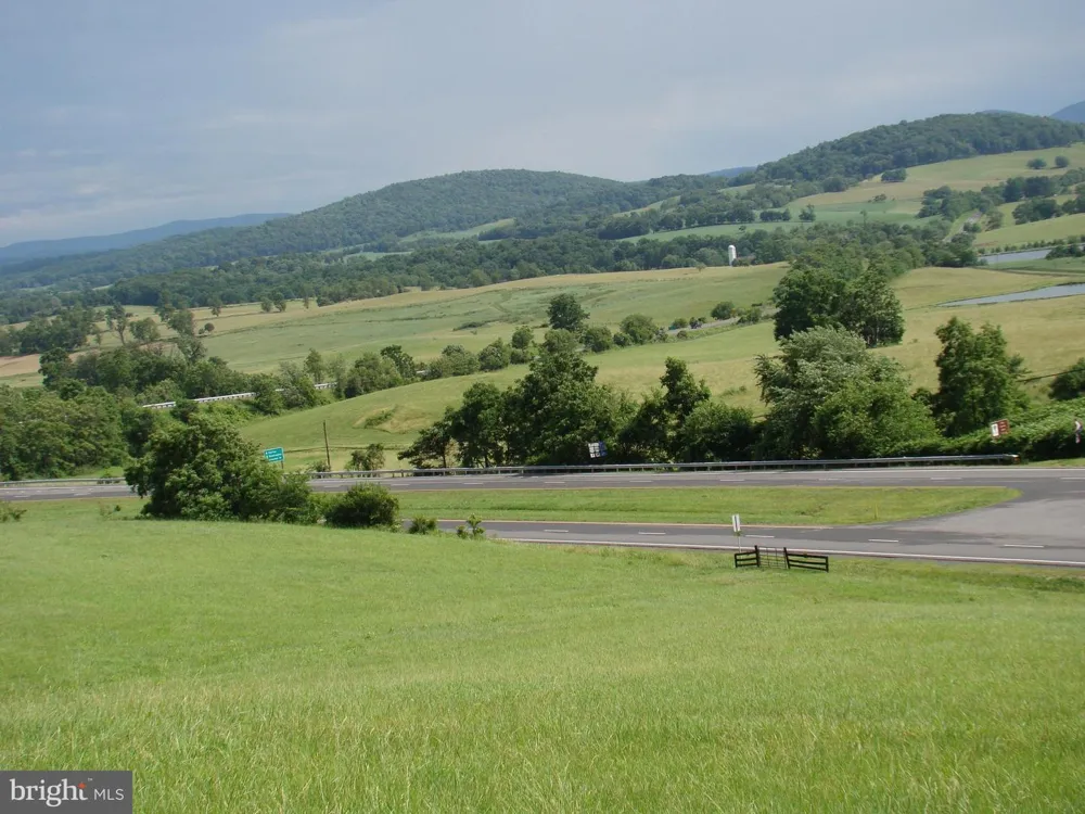 10436 JOHN S MOSBY HIGHWAY Paris, VA 20130