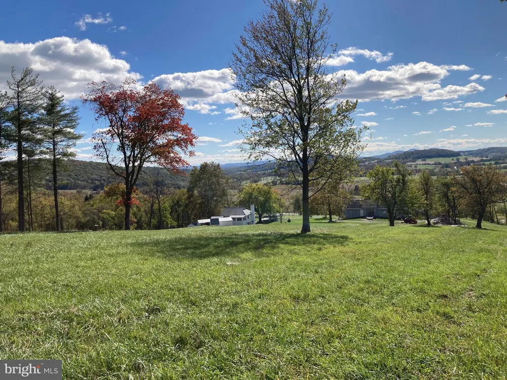 10436 JOHN S MOSBY HIGHWAY Paris, VA 20130